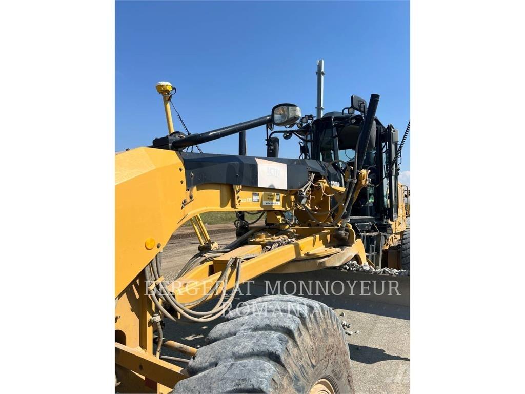 CAT 120M2 Motoniveladoras