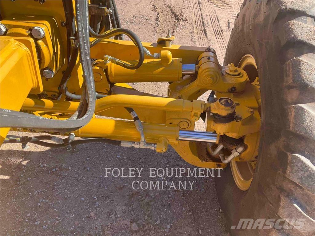 CAT 120M2AWD Motoniveladoras