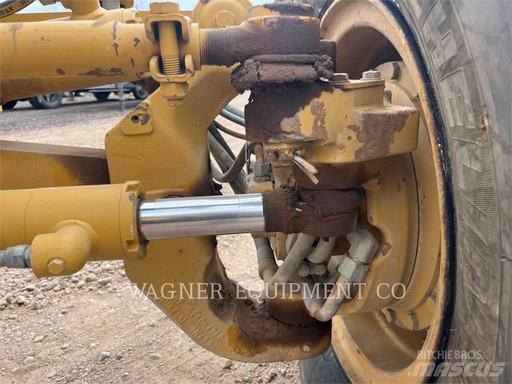 CAT 120MAWD Motoniveladoras