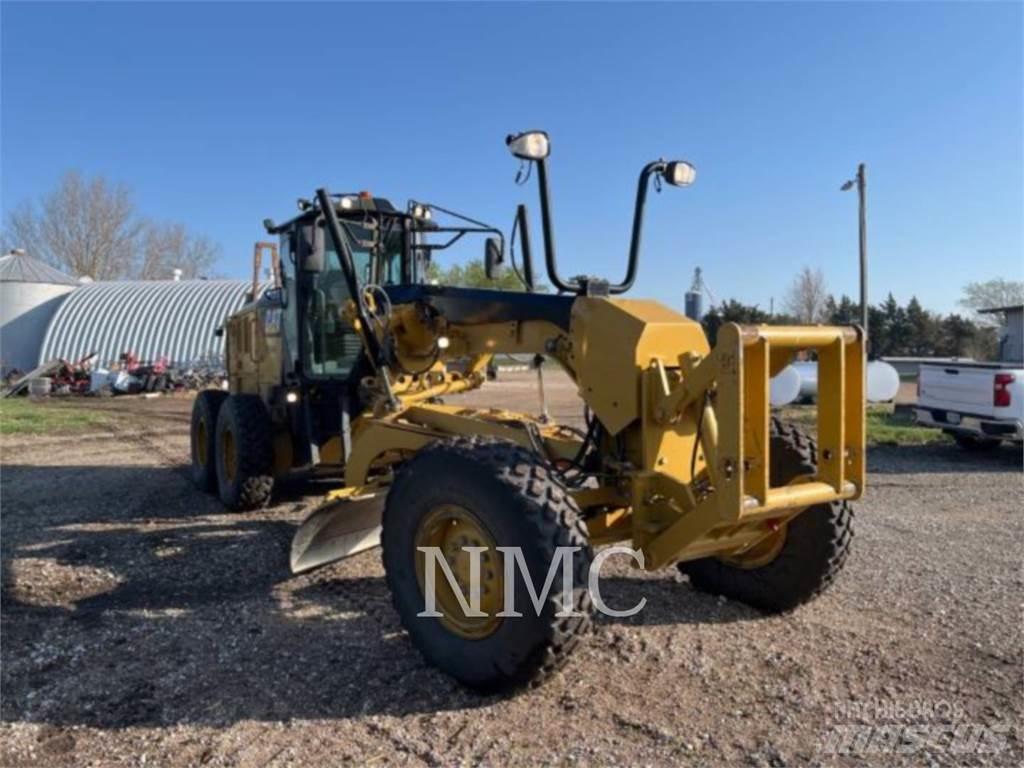 CAT 12M2 Motoniveladoras