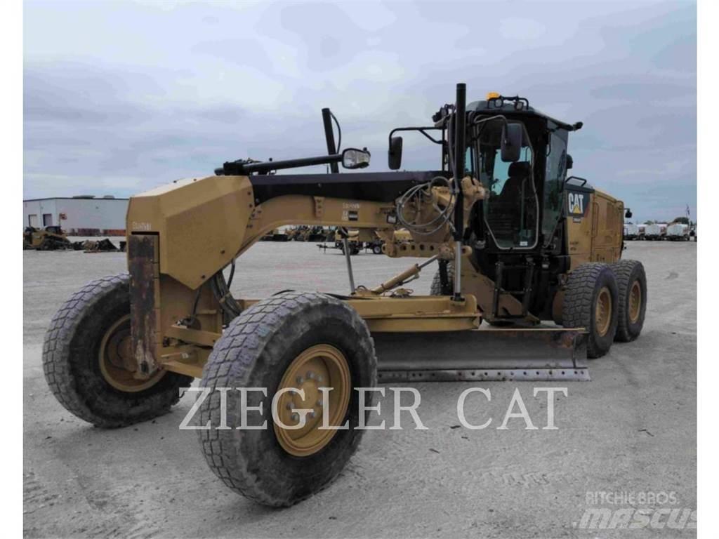 CAT 12M2 Motoniveladoras