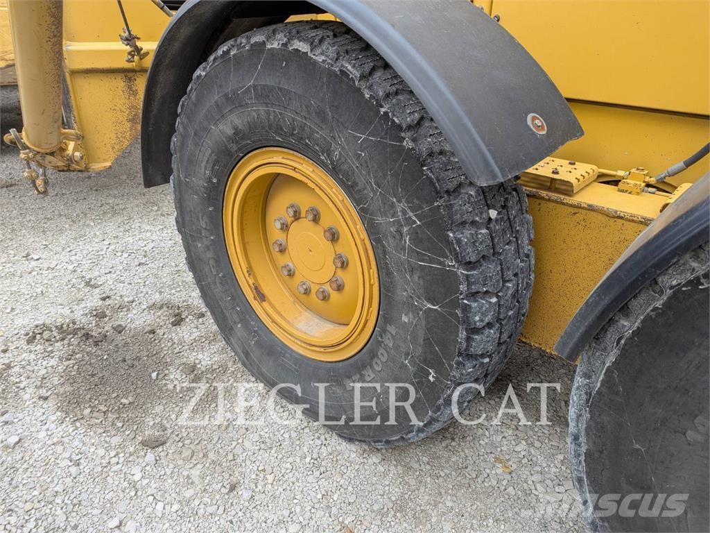 CAT 12M2AWD Motoniveladoras