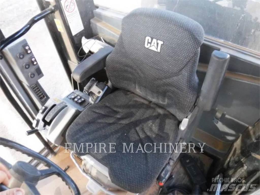 CAT 140-13 Motoniveladoras