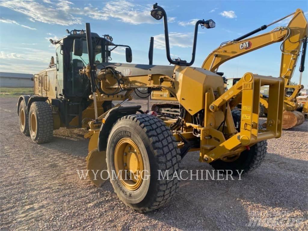 CAT 140 AWD Motoniveladoras