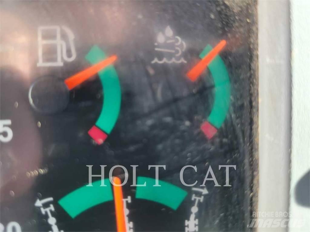 CAT 140 AWD Motoniveladoras