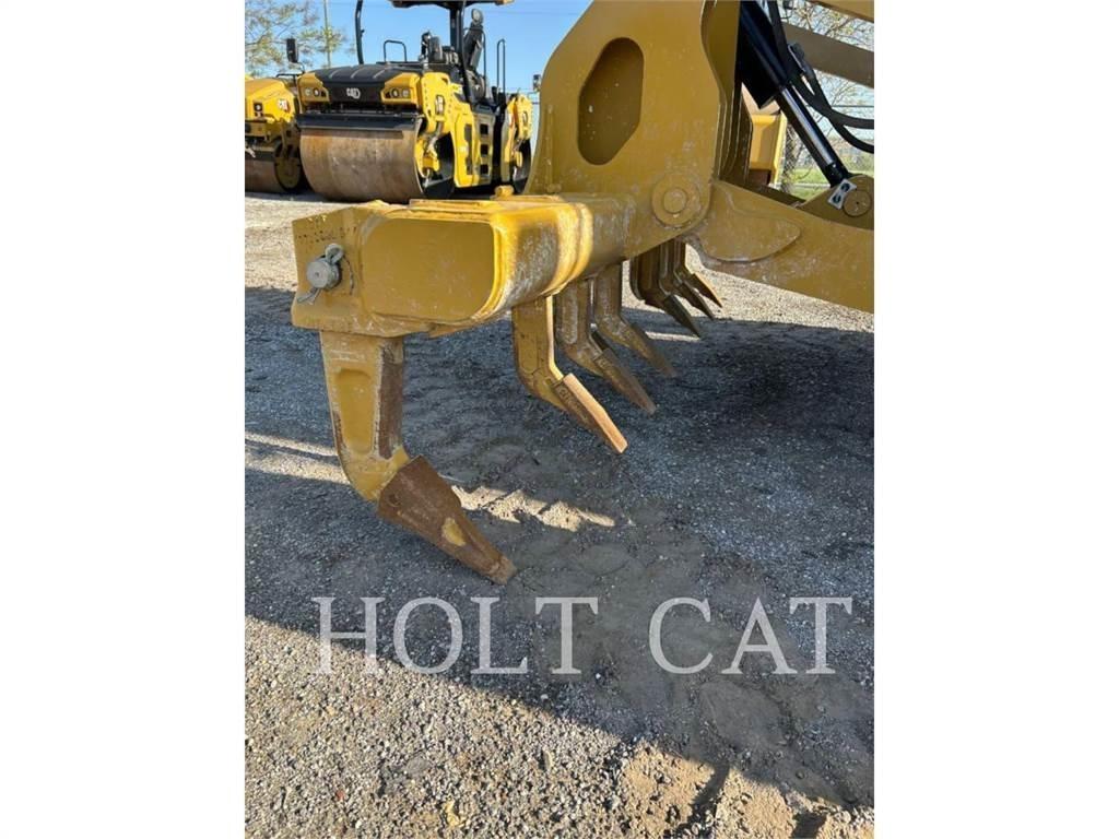 CAT 140 AWD Motoniveladoras