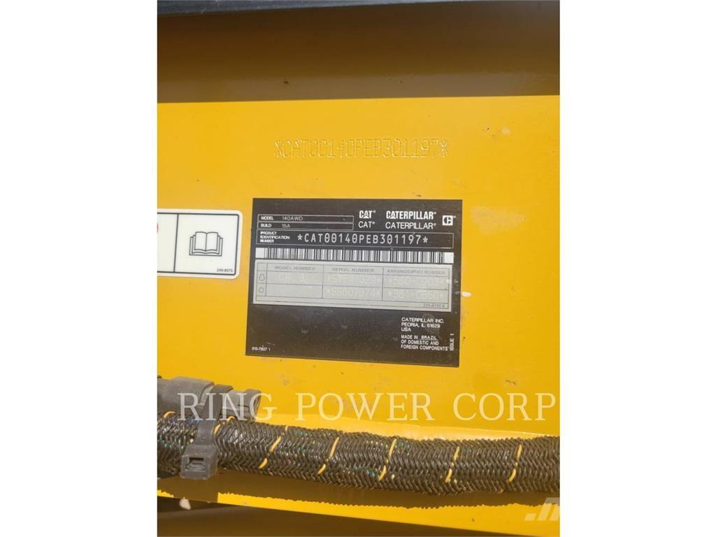 CAT 140AWD CS Motoniveladoras