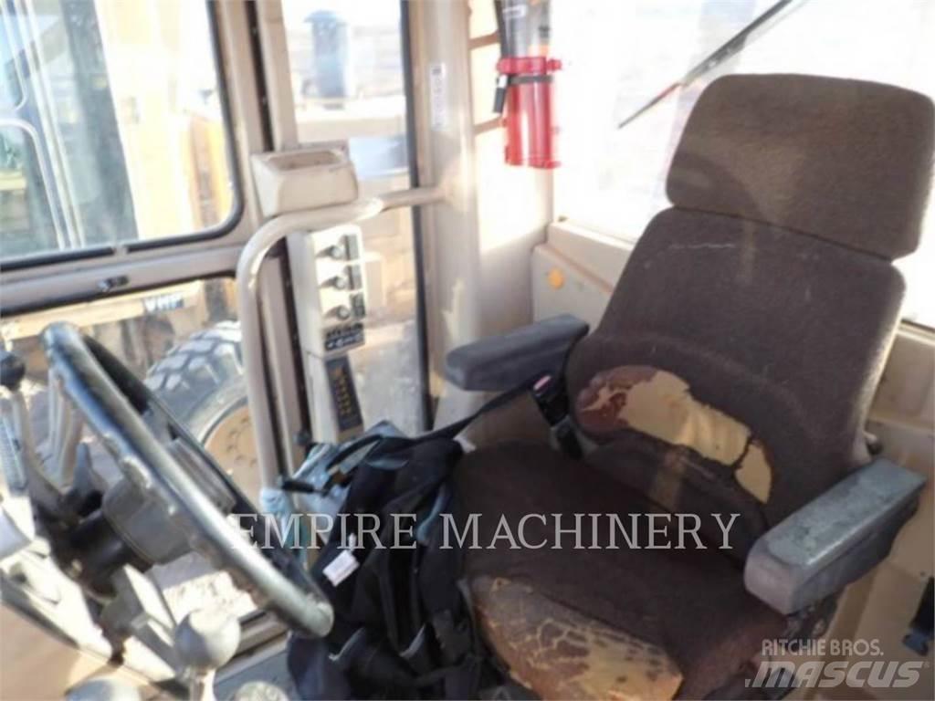 CAT 140H Motoniveladoras