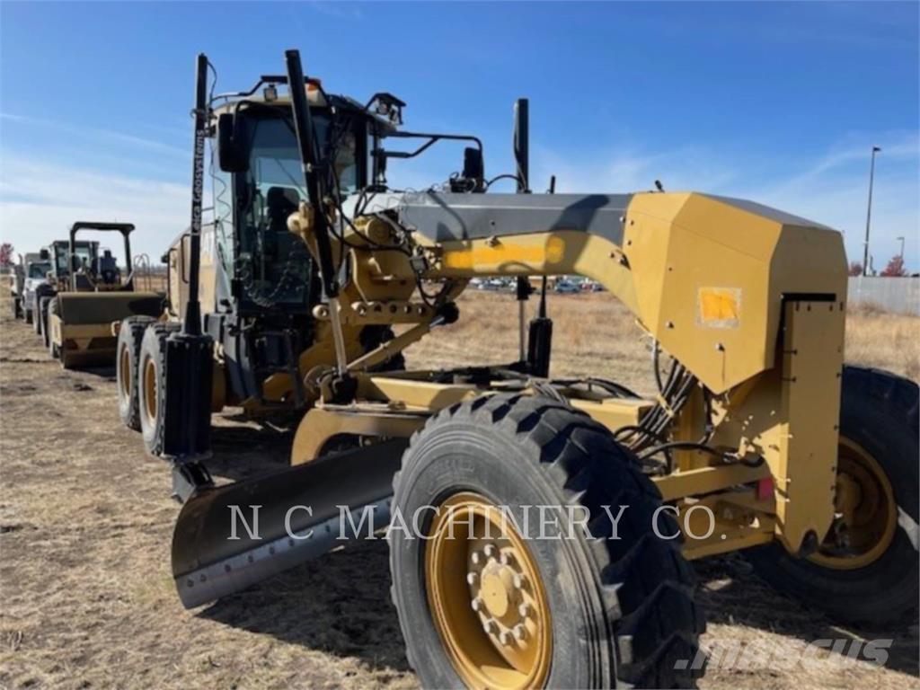 CAT 140M Motoniveladoras