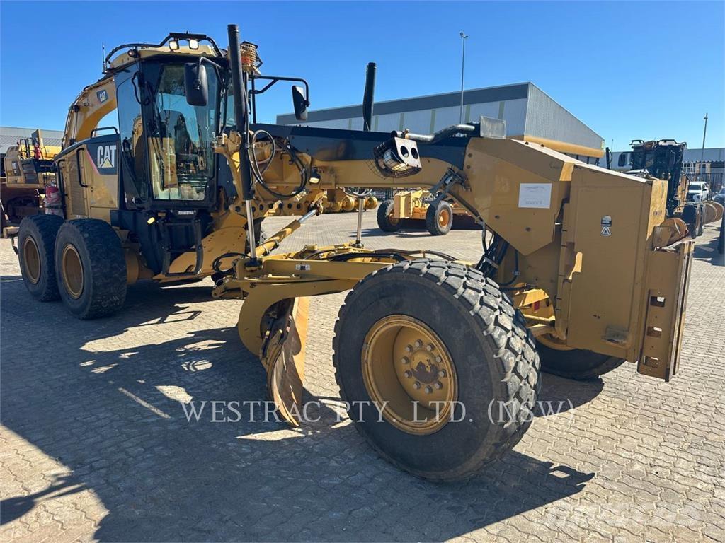 CAT 140M Motoniveladoras