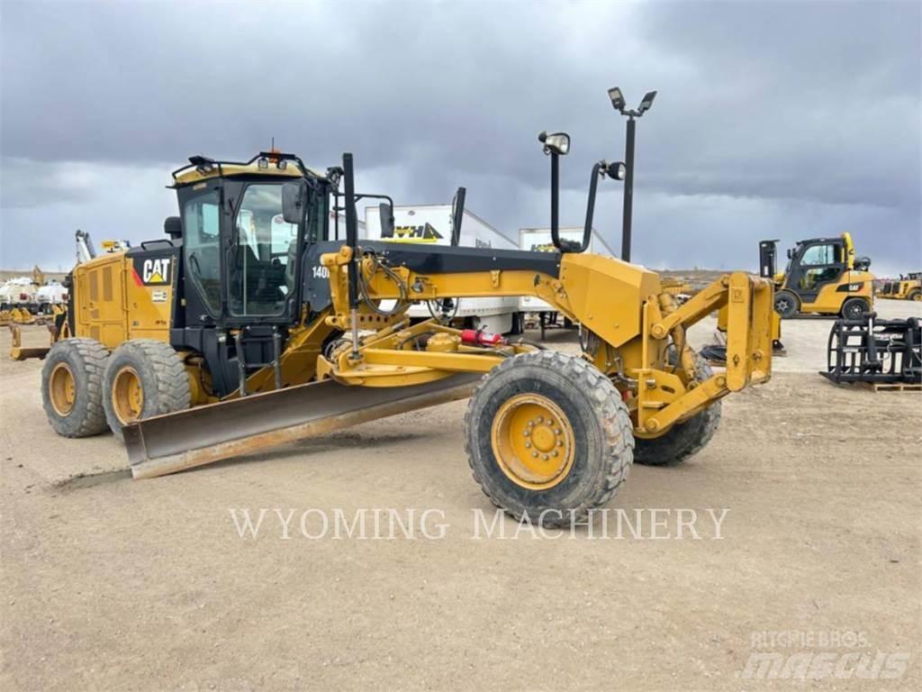 CAT 140M 2 Motoniveladoras