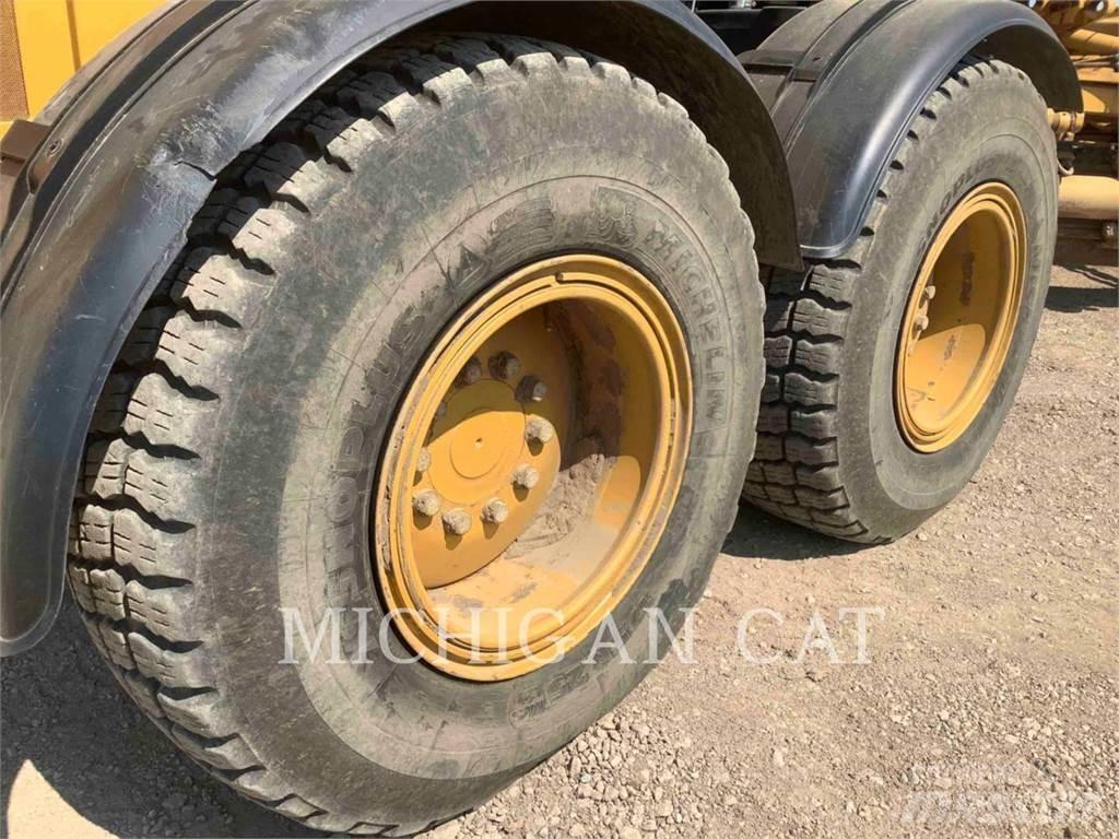 CAT 140M2 AWD Motoniveladoras