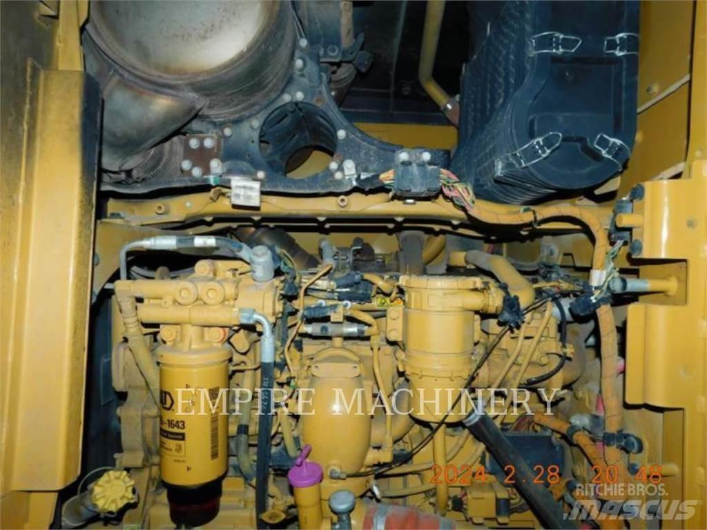 CAT 140M2 AWD Motoniveladoras