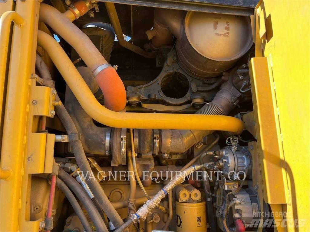 CAT 140M2 AWD Motoniveladoras