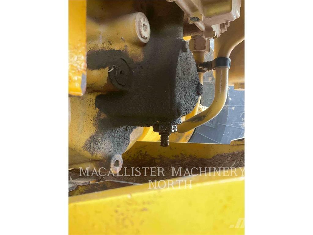 CAT 150 Motoniveladoras