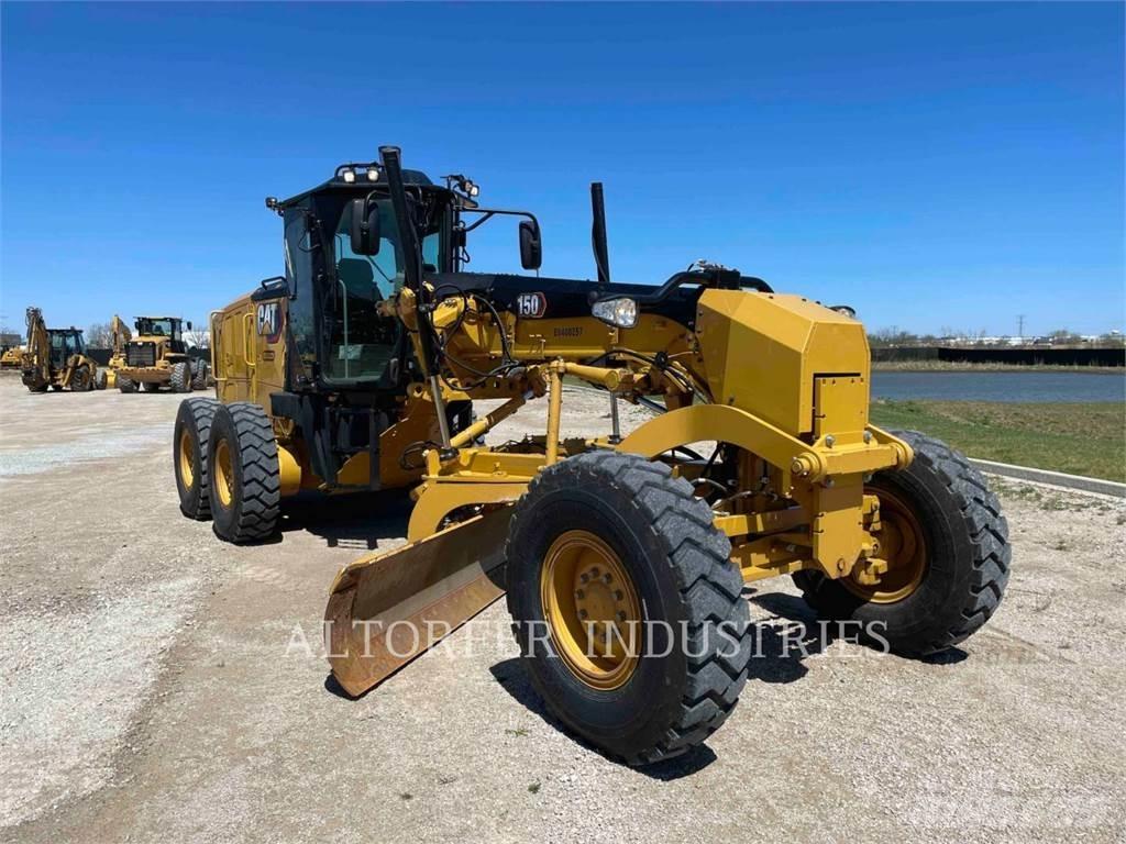CAT 150-15 Motoniveladoras