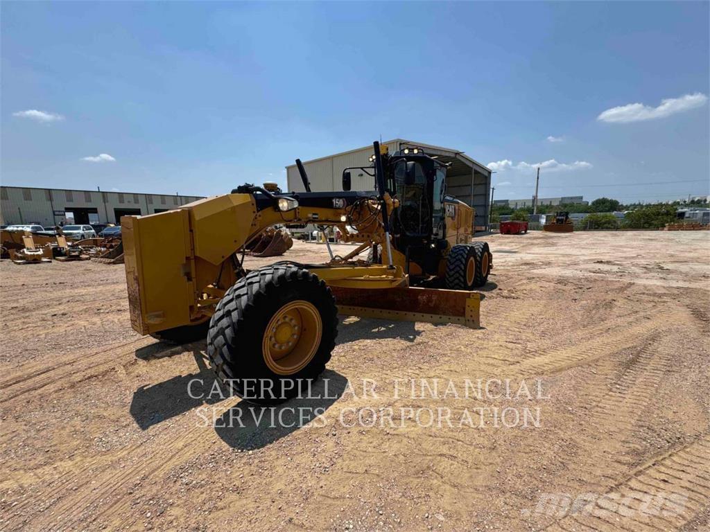 CAT 150-15 Motoniveladoras