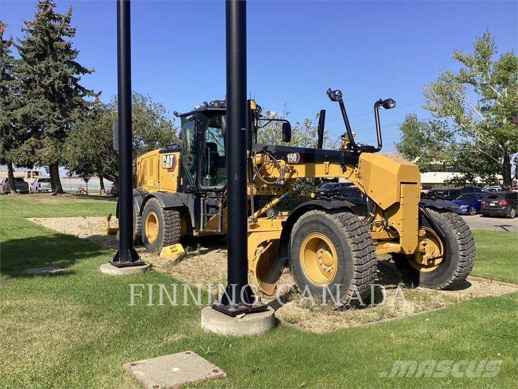 CAT 150-15 Motoniveladoras