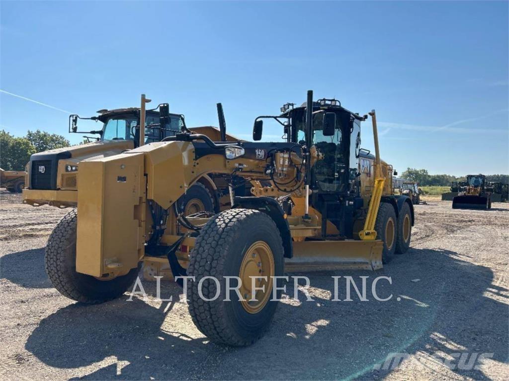 CAT 150-15AWD Motoniveladoras