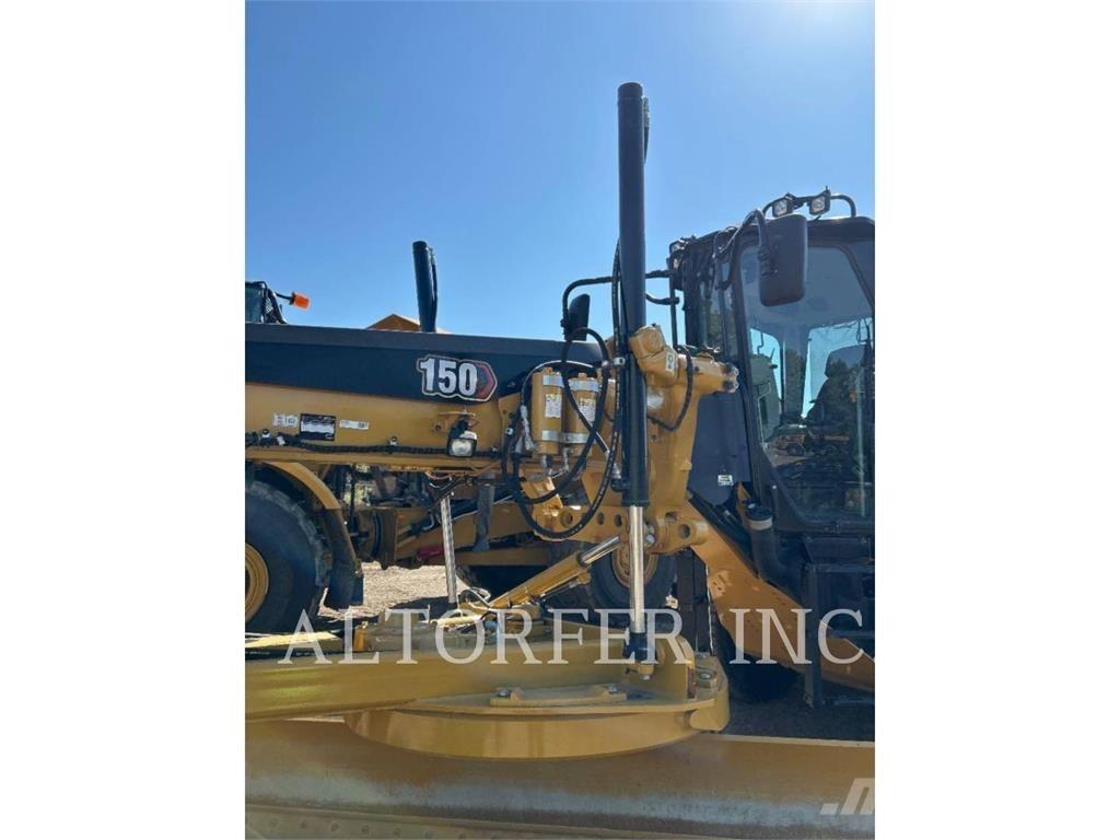CAT 150-15AWD Motoniveladoras