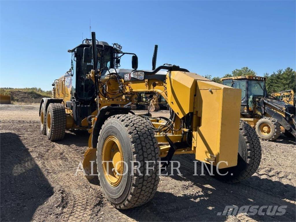 CAT 150-15AWD Motoniveladoras