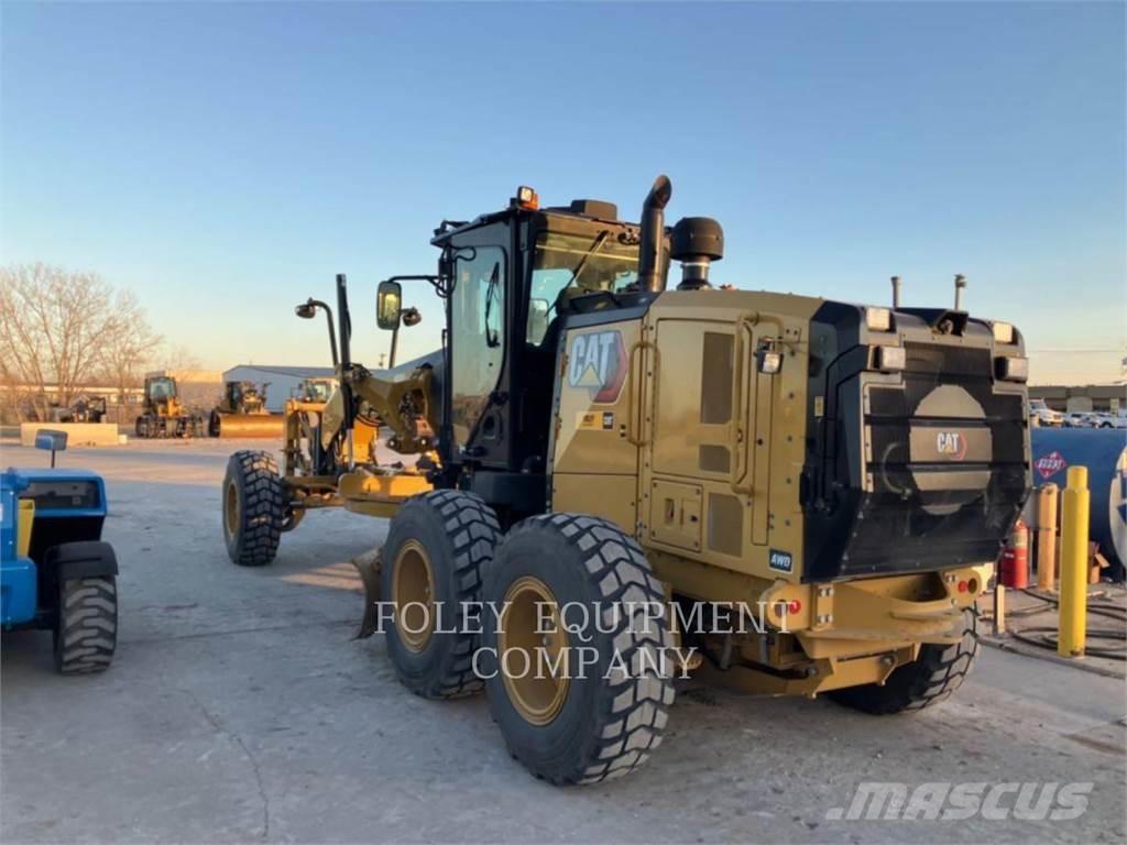 CAT 150-15AWI Motoniveladoras