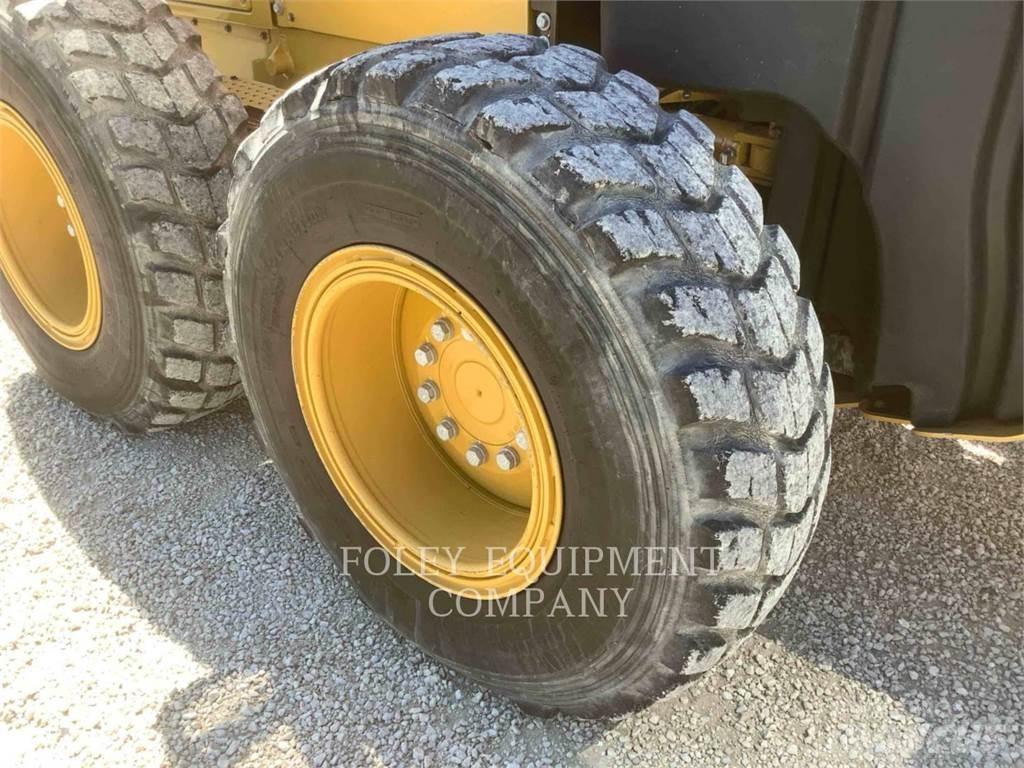 CAT 150-15AWI Motoniveladoras