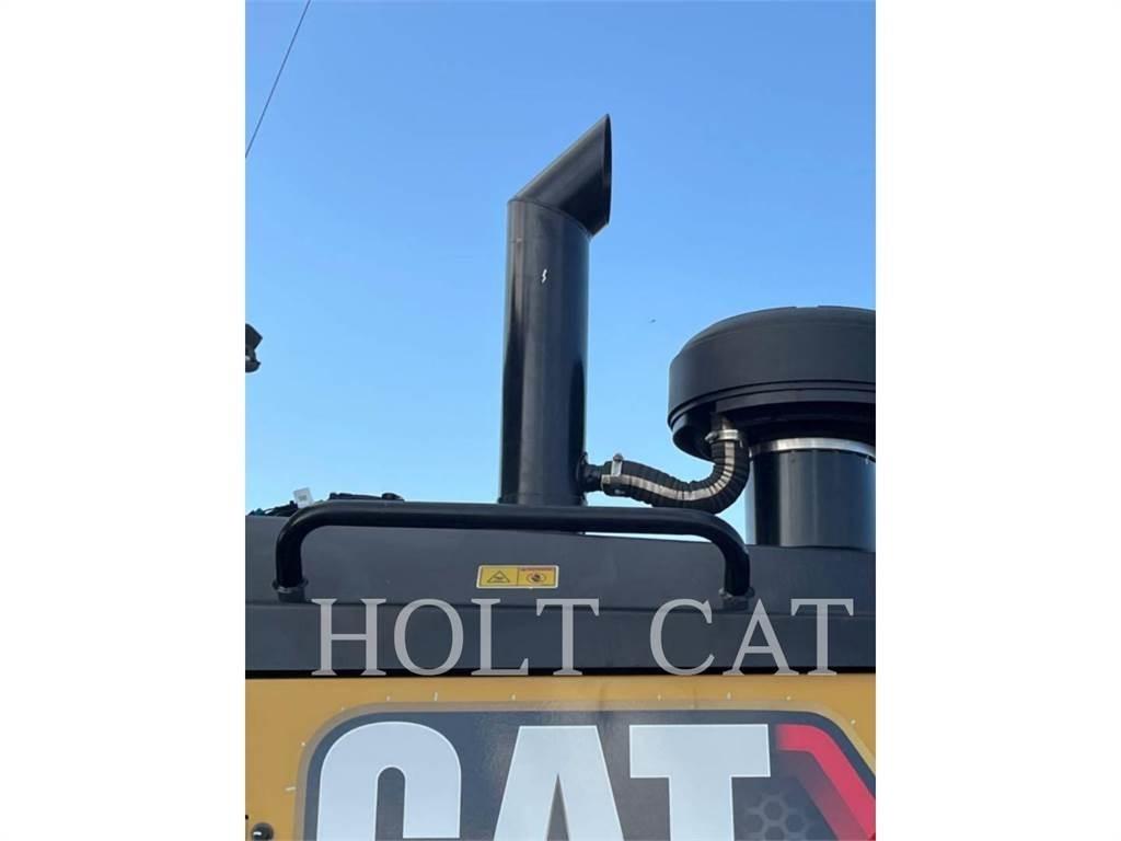 CAT 150 JOY Motoniveladoras