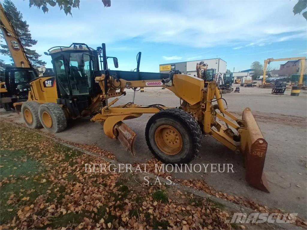 CAT 160M Motoniveladoras