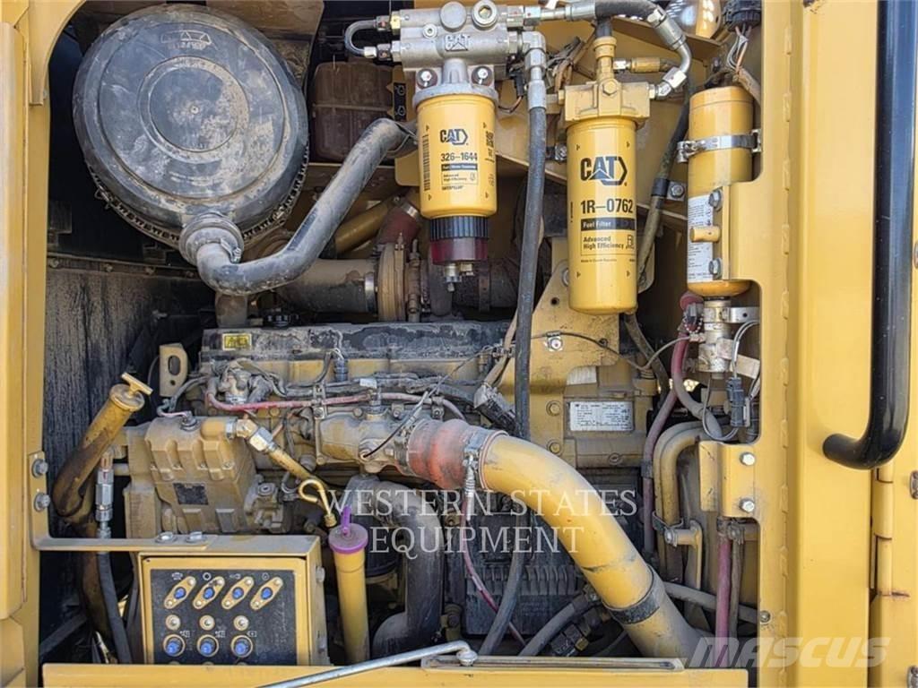 CAT 160M AWD Motoniveladoras