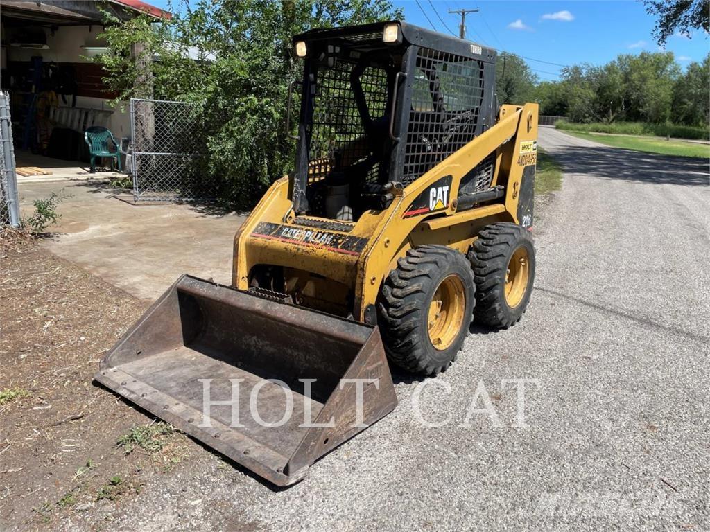 CAT 216 Minicargadoras