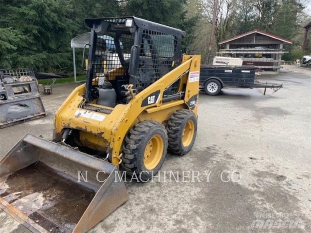 CAT 216B3 CN Minicargadoras