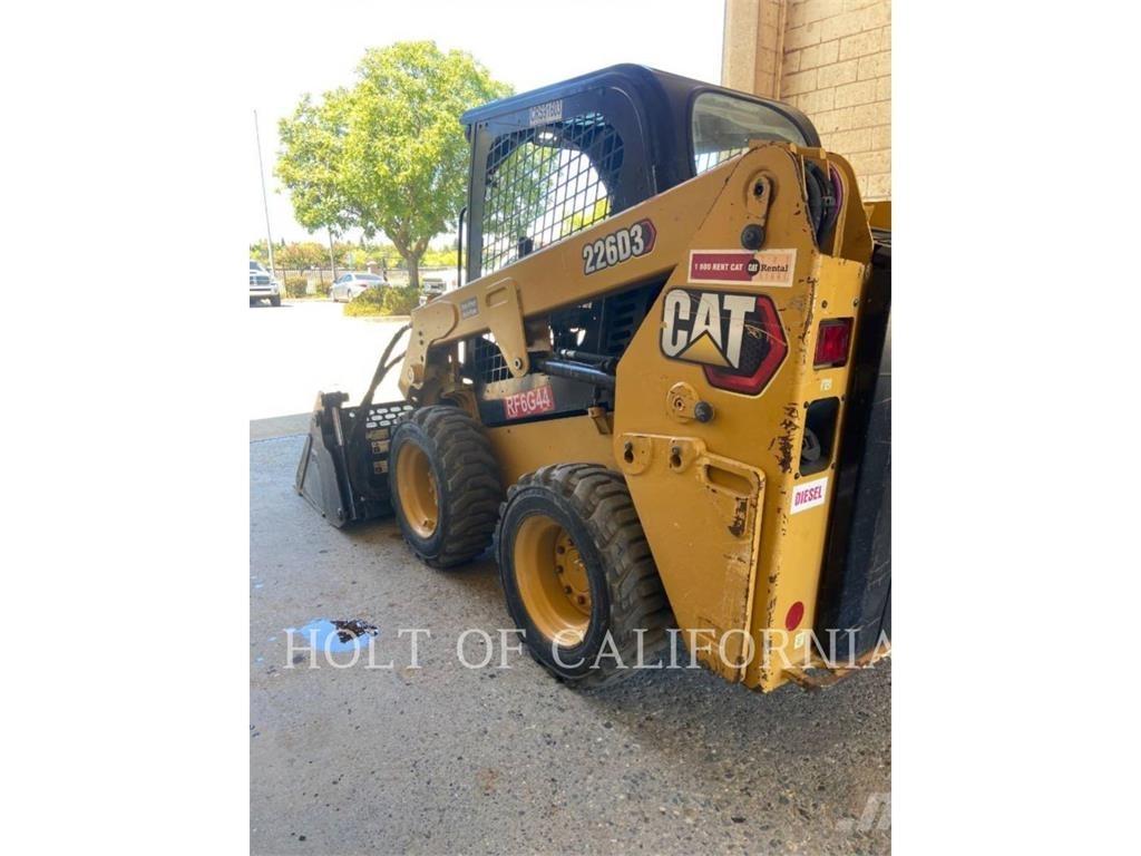 CAT 226 HF Minicargadoras