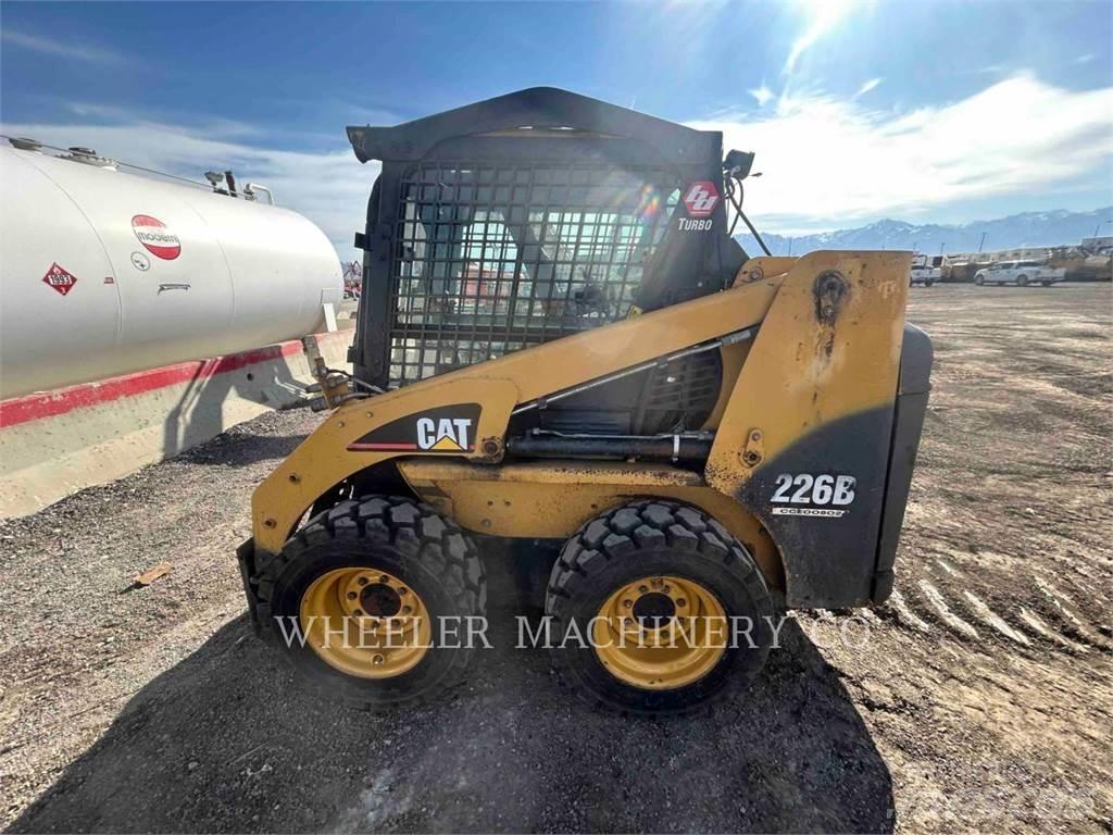CAT 226B MA11 Minicargadoras