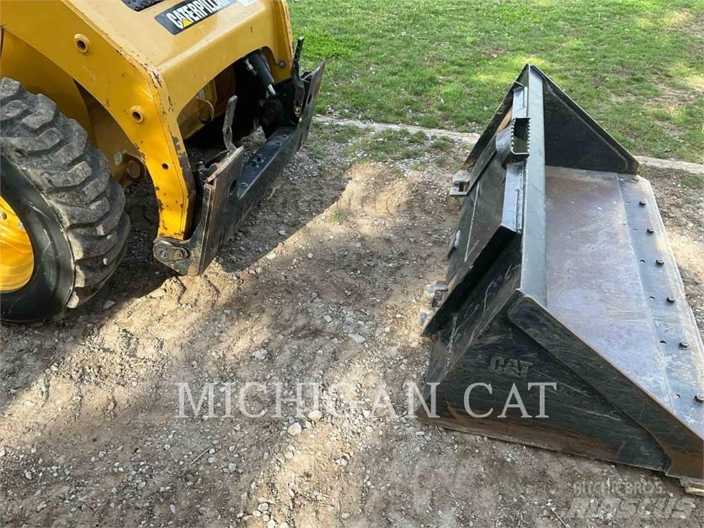 CAT 226B3 C Minicargadoras
