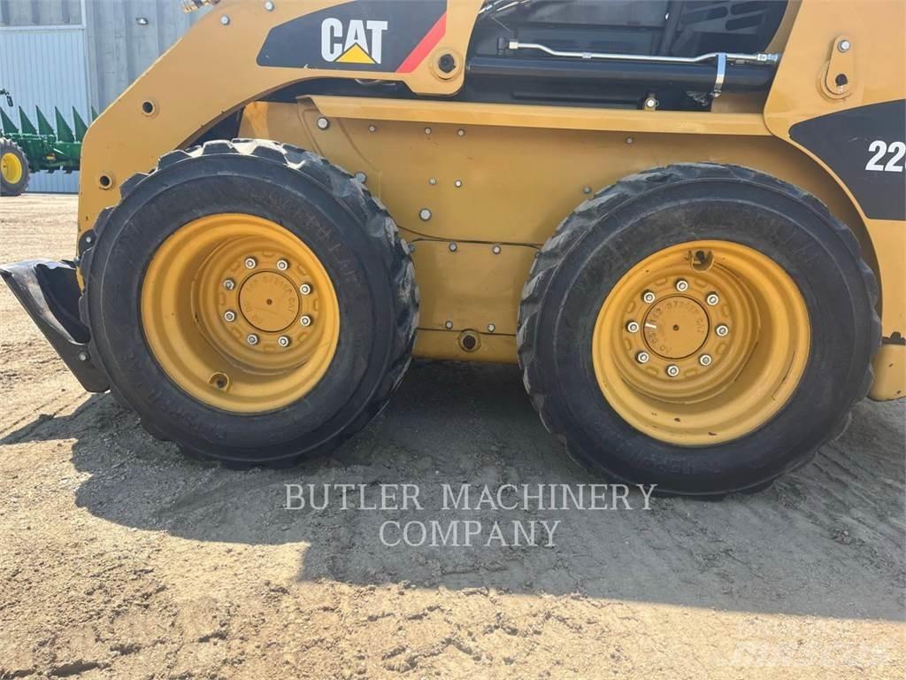 CAT 226B3 C3S2 Minicargadoras