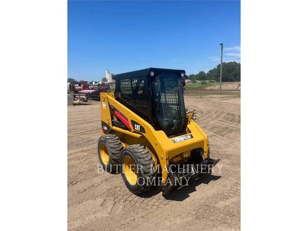 CAT 226B3 C3S2 Minicargadoras
