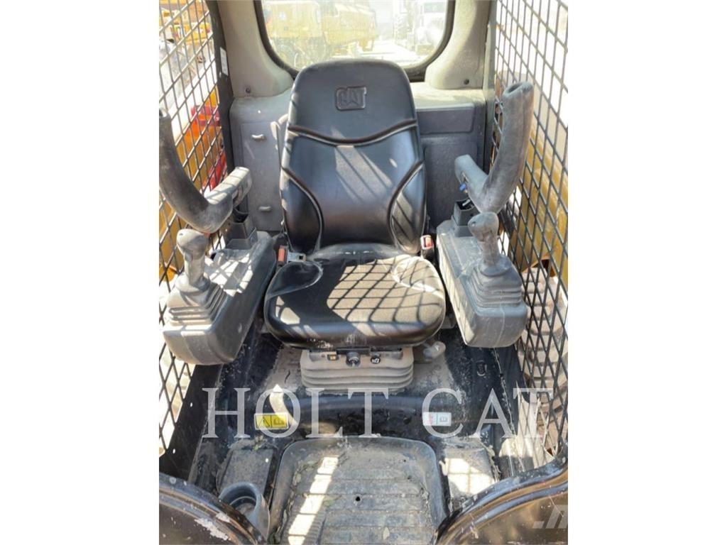 CAT 226D Minicargadoras