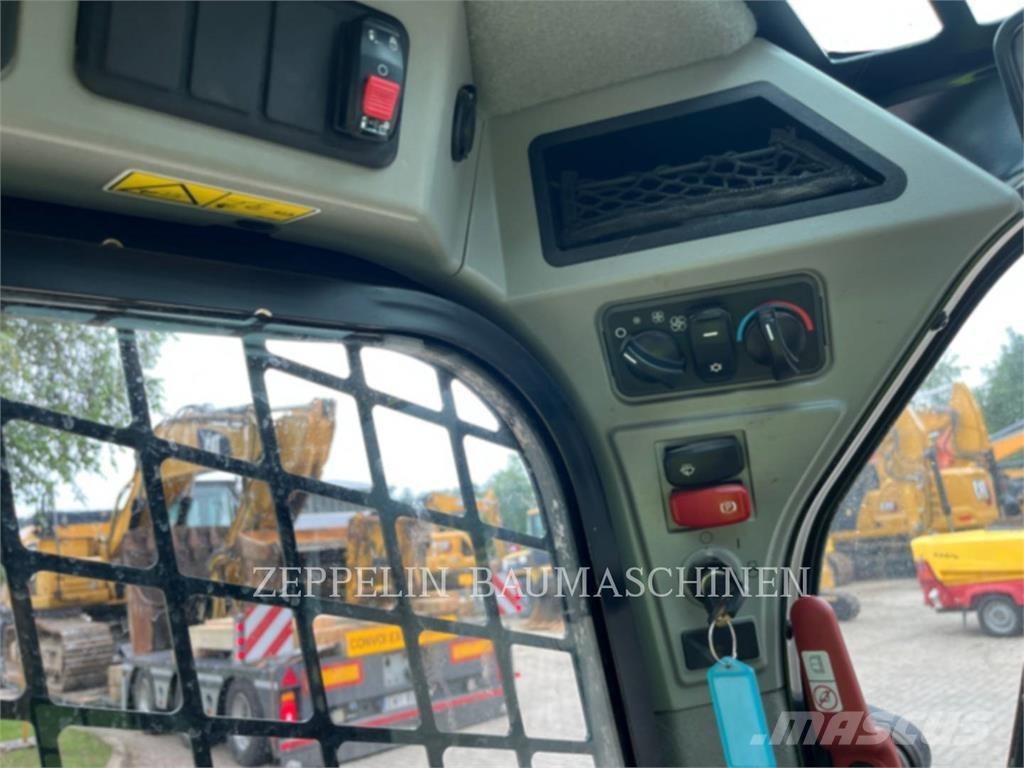 CAT 226D Minicargadoras