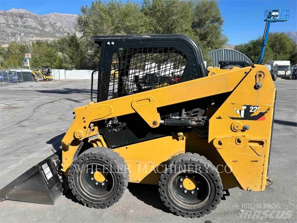 CAT 226D C1-H2 Minicargadoras