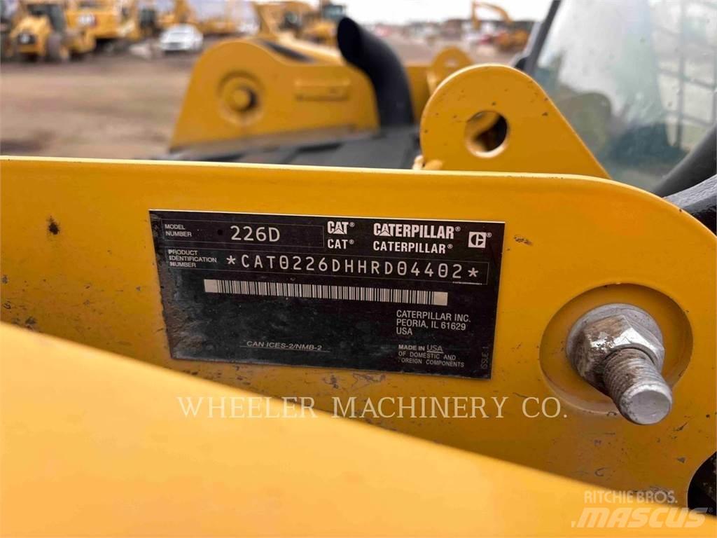CAT 226D C1-H2 Minicargadoras