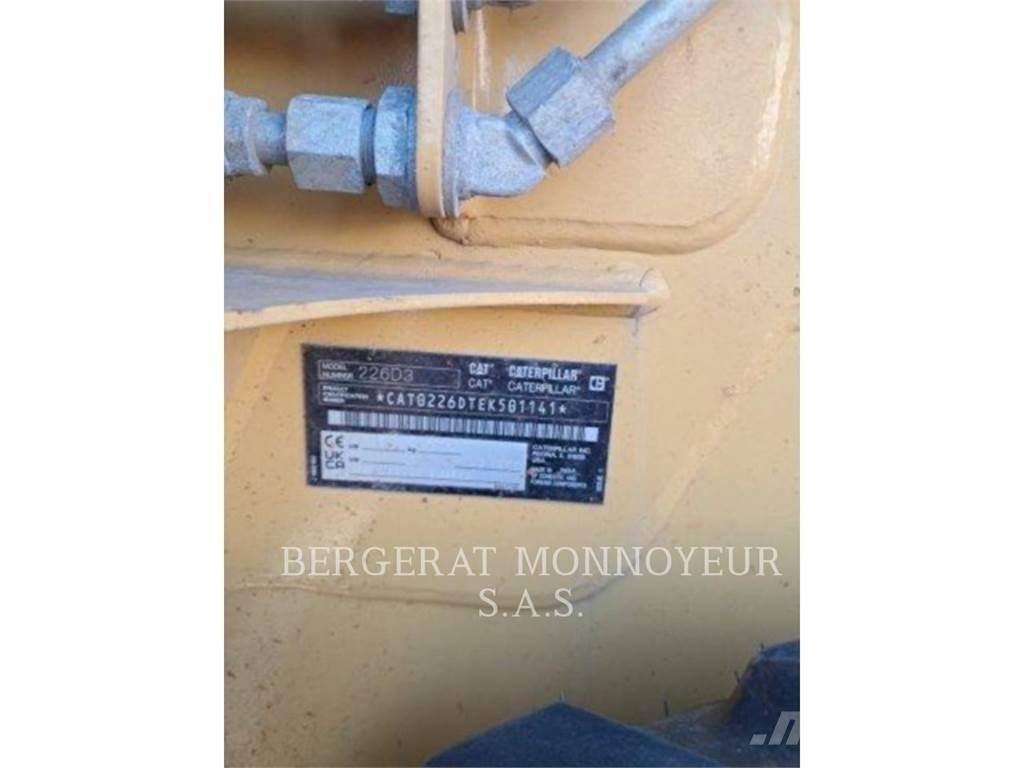 CAT 226D3 Minicargadoras