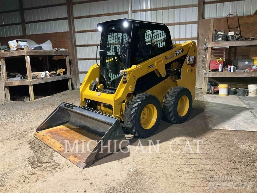 CAT 226D3 A2Q Minicargadoras