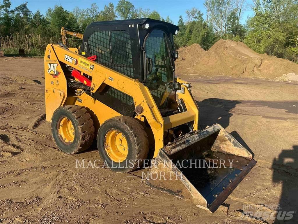 CAT 226D3 AQ Minicargadoras