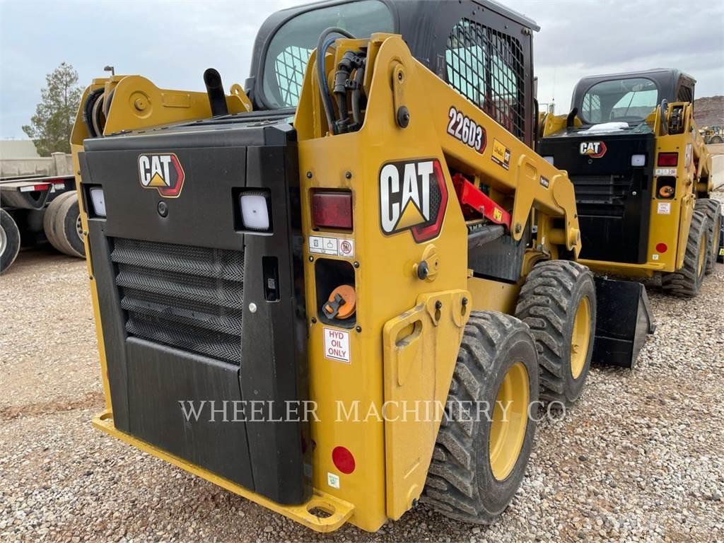 CAT 226D3 C3H2 Minicargadoras