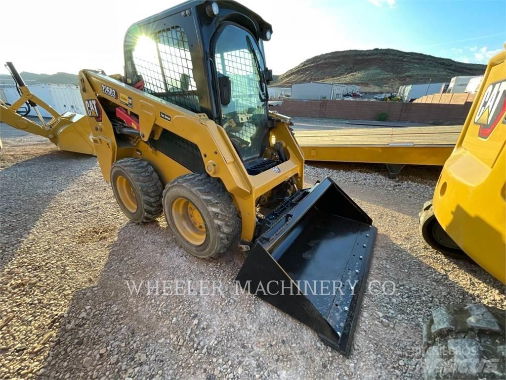 CAT 226D3 C3H2 Minicargadoras