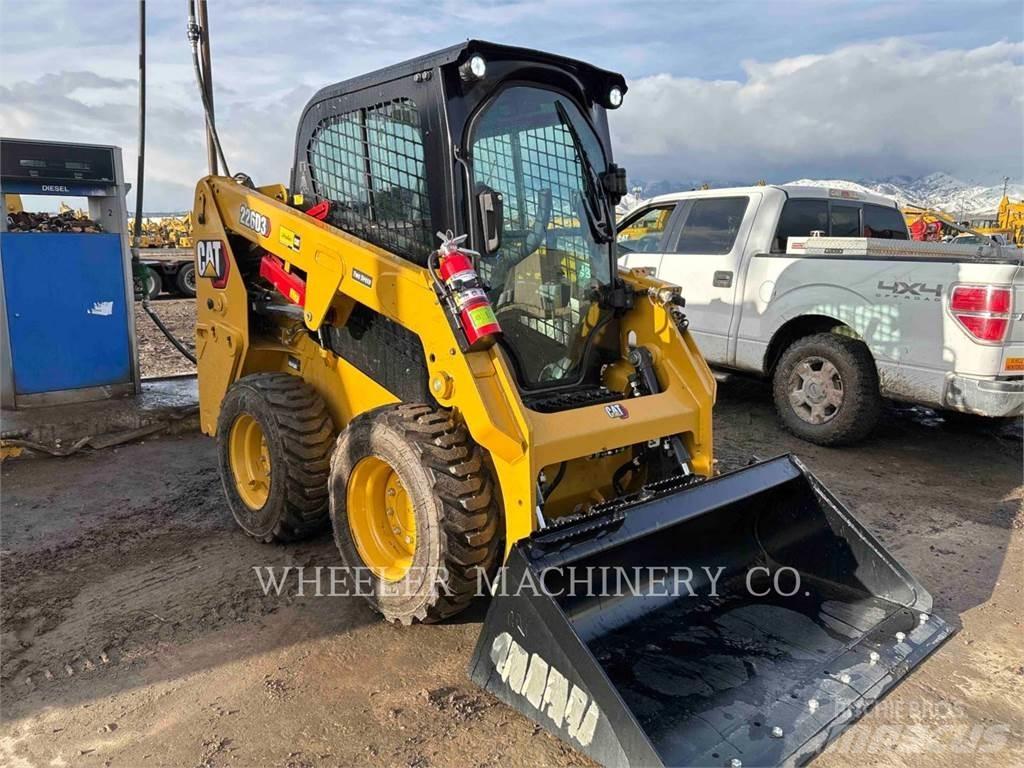 CAT 226D3 C3H2 Minicargadoras