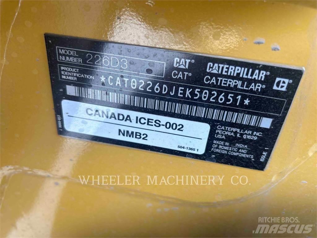 CAT 226D3 C3H2 Minicargadoras
