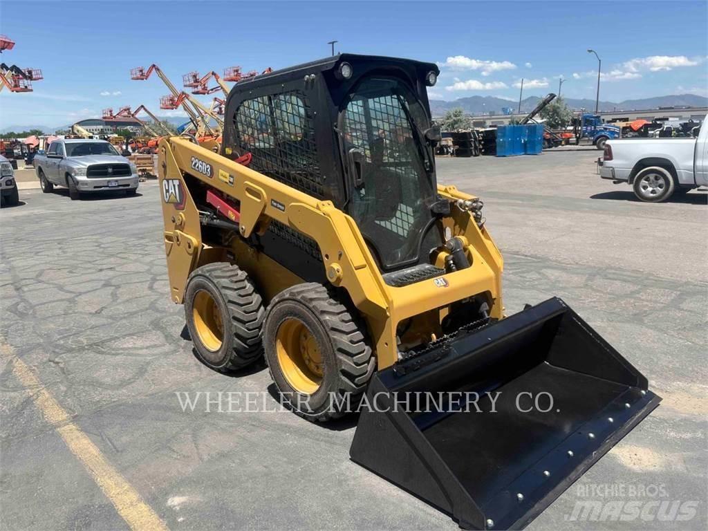 CAT 226D3 C3H2 Minicargadoras