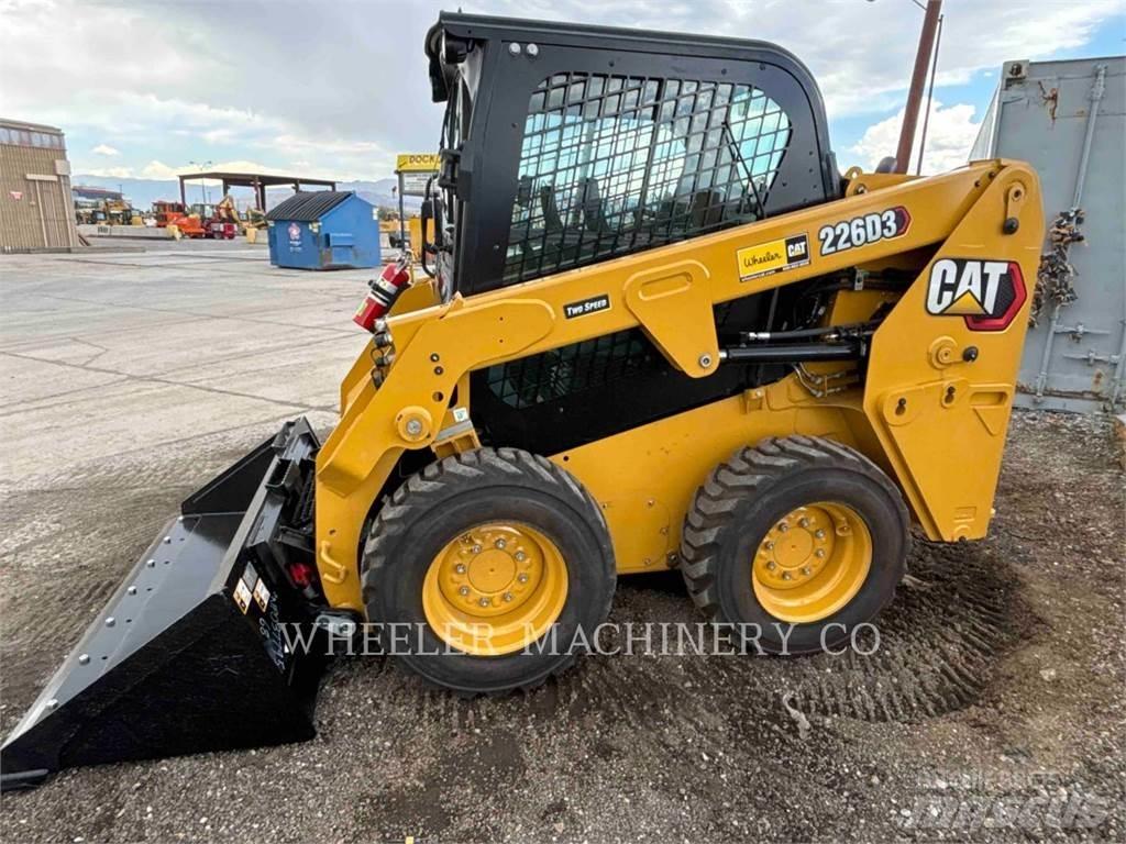 CAT 226D3 C3H2 Minicargadoras